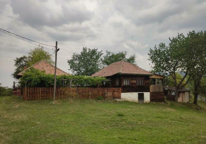 Dacrust House