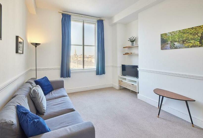 Host & Stay   Apartment 19 @ The Zetland