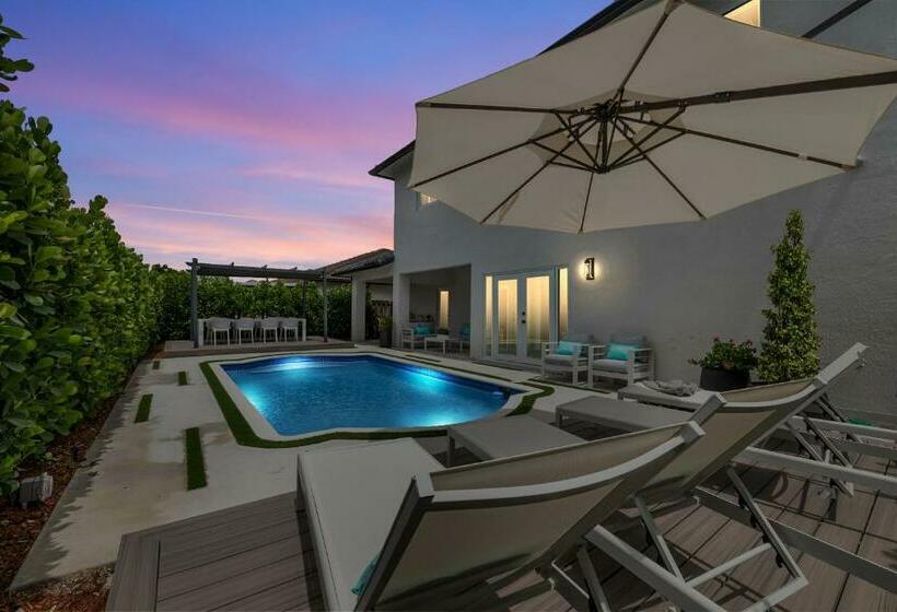 Glamour Villa   5br, Heated Pool, Game Haven L23