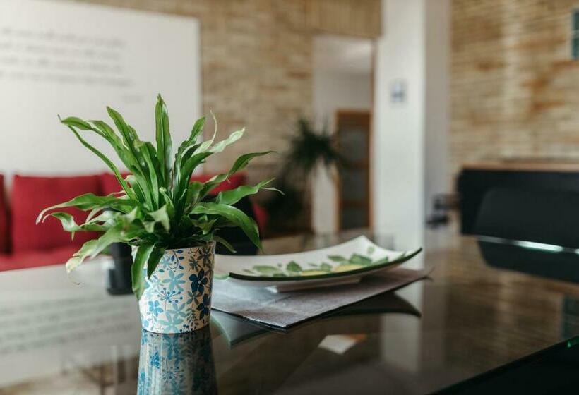 Panphilia: Holiday Apartment