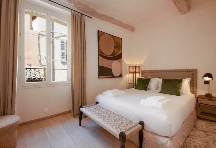 Pick A Flat S Apartments In Saint Tropez  Rue Victor Laugier
