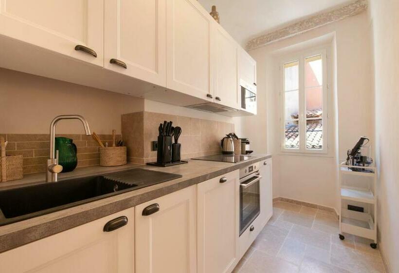 Pick A Flat S Apartments In Saint Tropez  Rue Victor Laugier