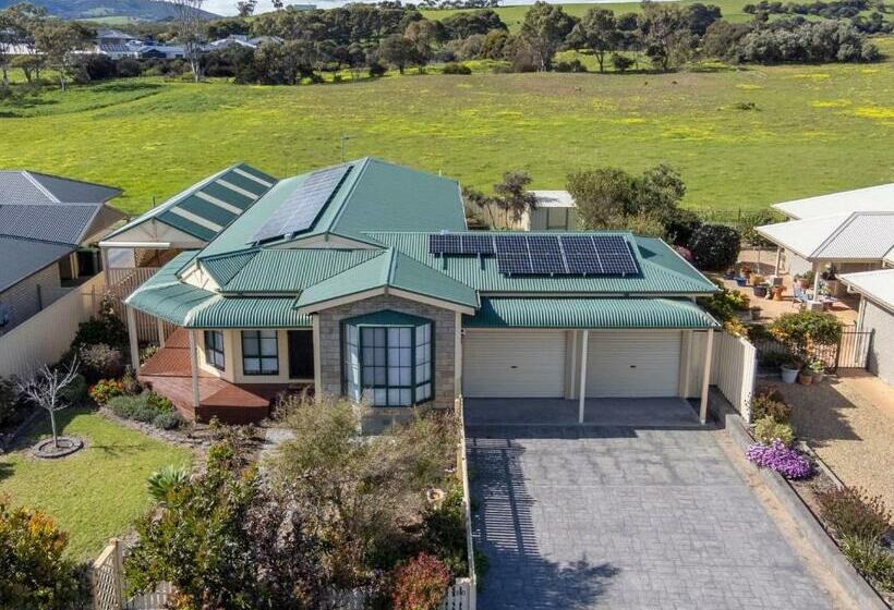 Ti Na Mara 20 Resolute Avenue Normanville