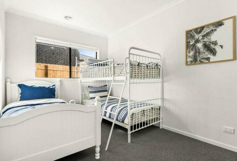 Elsa Remo   Stylish Ultra Modern