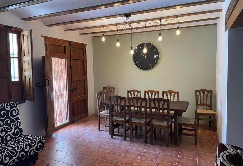 Casas Demi Verhuurhuis