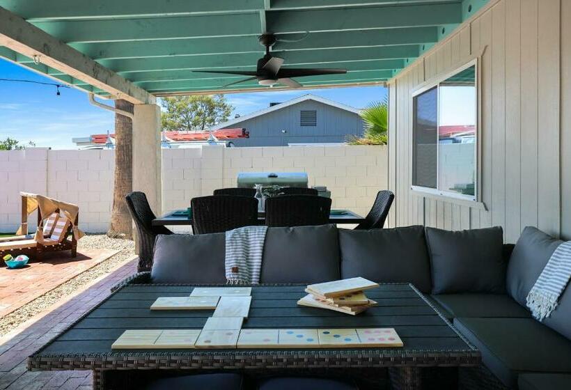 House Of Murals With Heated Pool & Huge Game Room