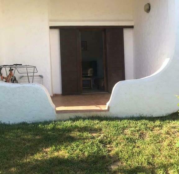 Magnifique Villa Duplex Au Bord De La Piscine