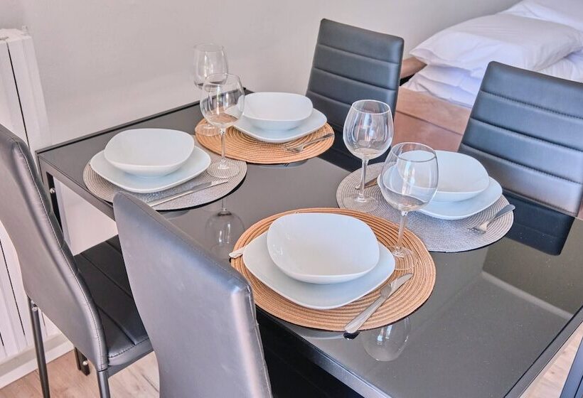 [monza Centro] Modern Flat Near Train Station