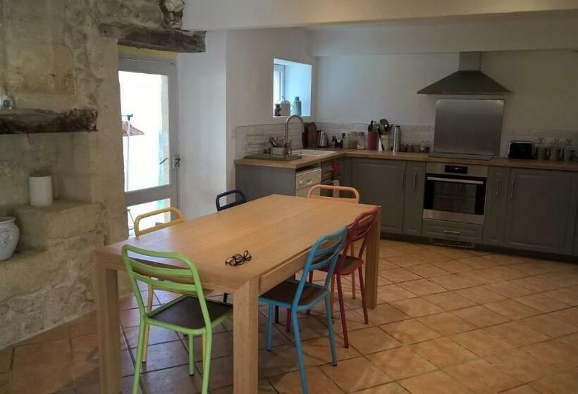 Nicely Renovated Wine Grower House