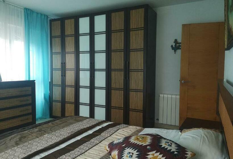 Planta Baja En Chalet Con Encanto