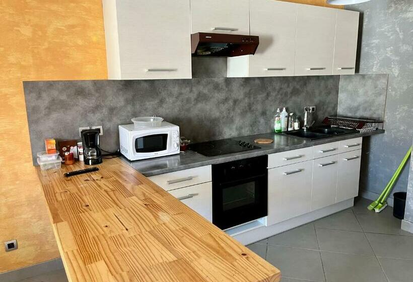 Appartement 2 Chambres   Lits King Size   Wifi   Baignoire