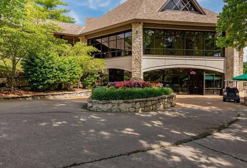 Bear Hug   Cabin Comfort   Outdoor Pool   Walking Trails  Family/group Fun!