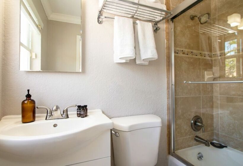 Casa Bermuda By Avantstay Right Across The Street From Fort Lauderdale Beach