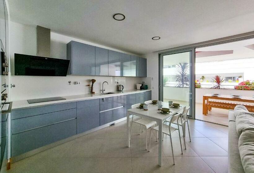 Flh Lagos Central Flat With Terrace