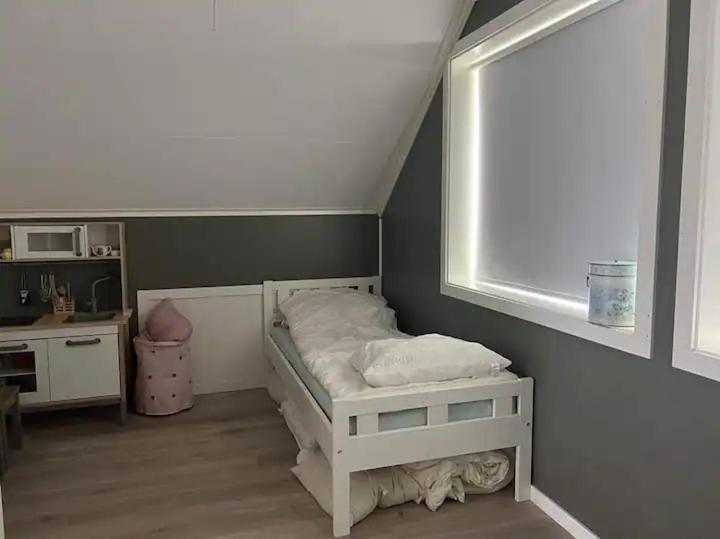 Lekkert Gjestehus Med Gratis Parkering På Stedet