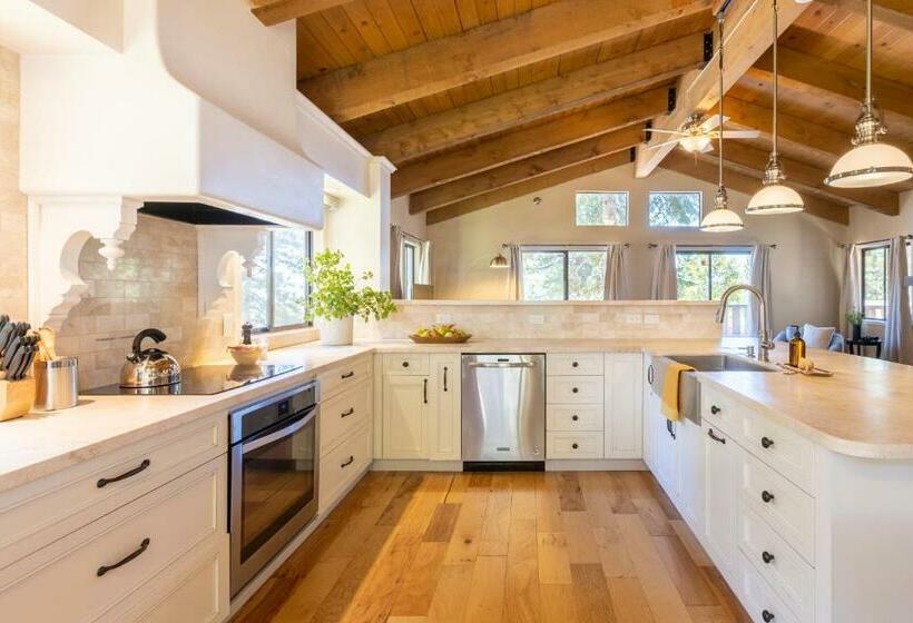 Lodgepole By Avantstay Spacious Retreat 5 Mins From Lake Tahoe Incline Village