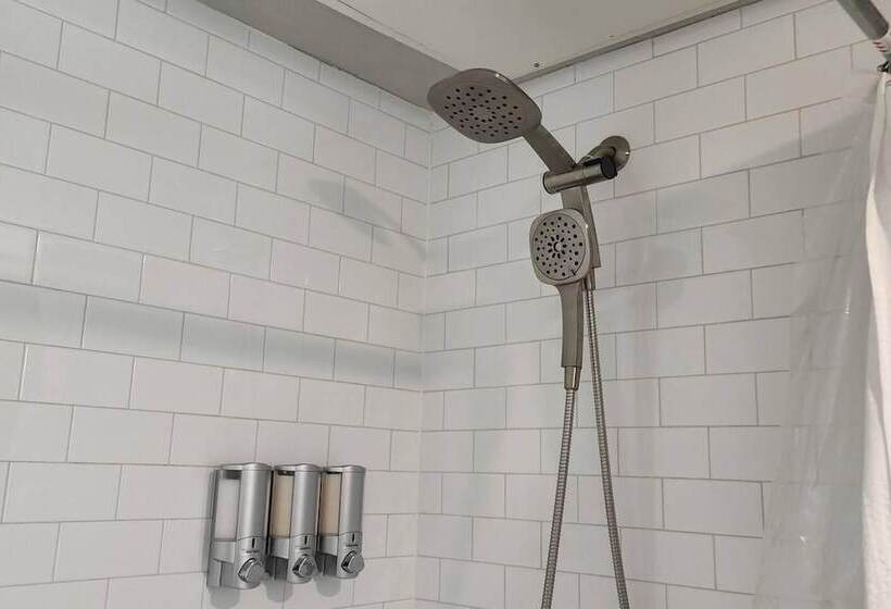 Lovely 1 Bed Apartment In North Austin!!