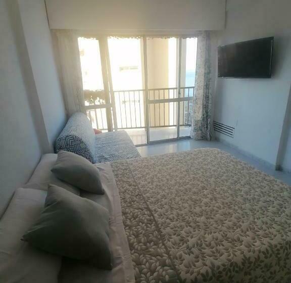 Lovely Apartment In Front Of The Beach