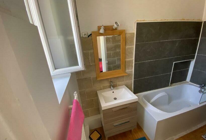 Maison De Ville Au Cœur De Saint Pierre En Auge