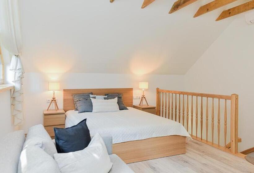 Sengirės Kotedžai Juodkrantė