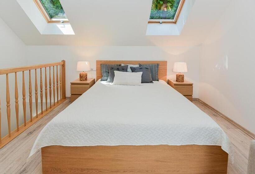 Sengirės Kotedžai Juodkrantė