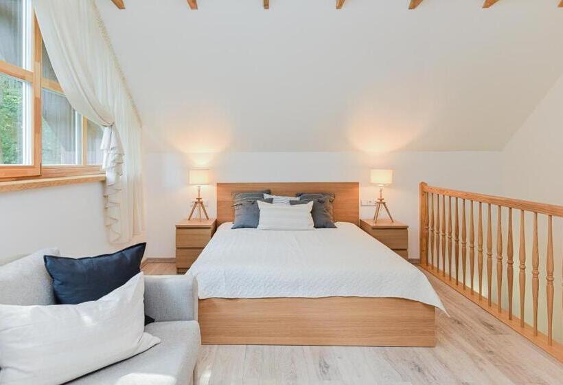 Sengirės Kotedžai Juodkrantė