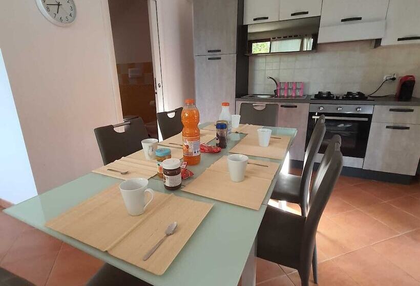 Terrasini Villa With Pool