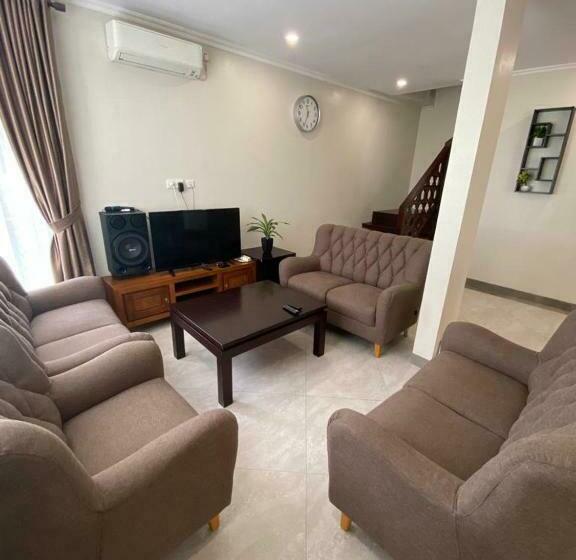 Villa Dalia Puncak Na6 18