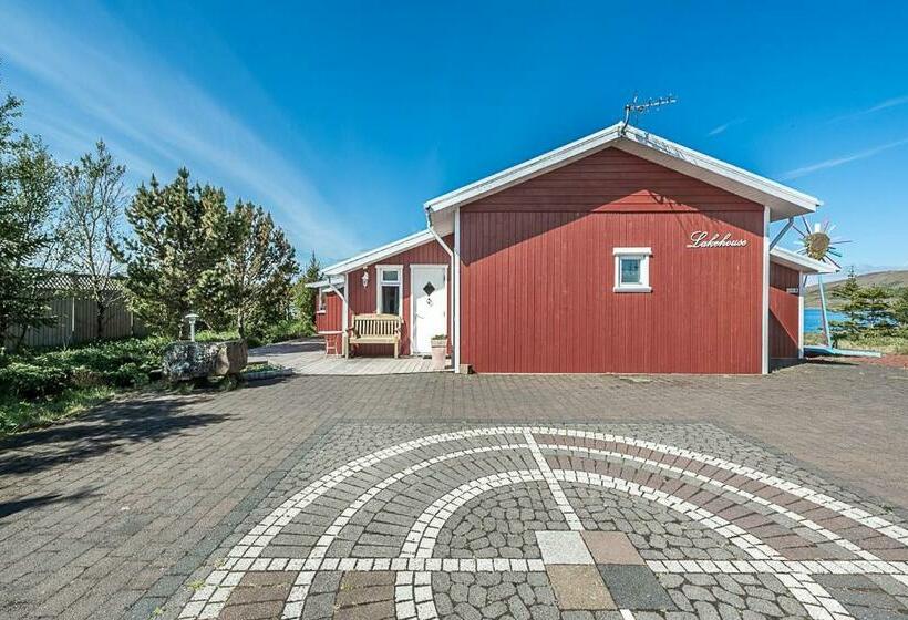 Beautiful Lakehouse By The Golden Circle   Fishing