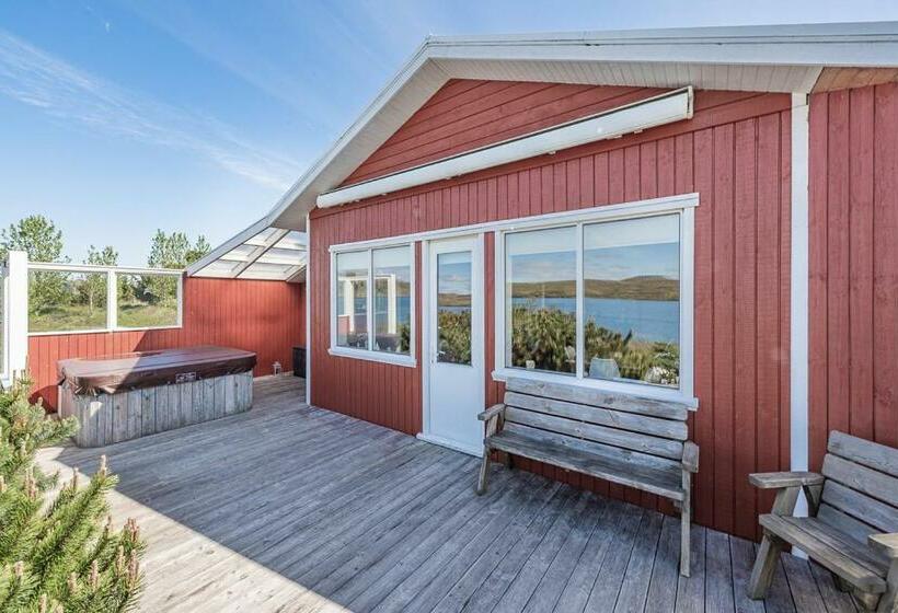 Beautiful Lakehouse By The Golden Circle   Fishing