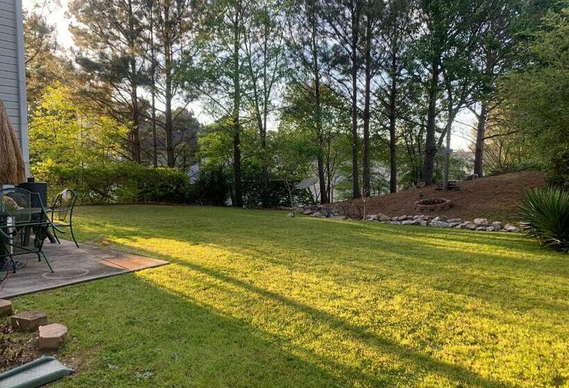 Captivating Home Near Downtown Atl