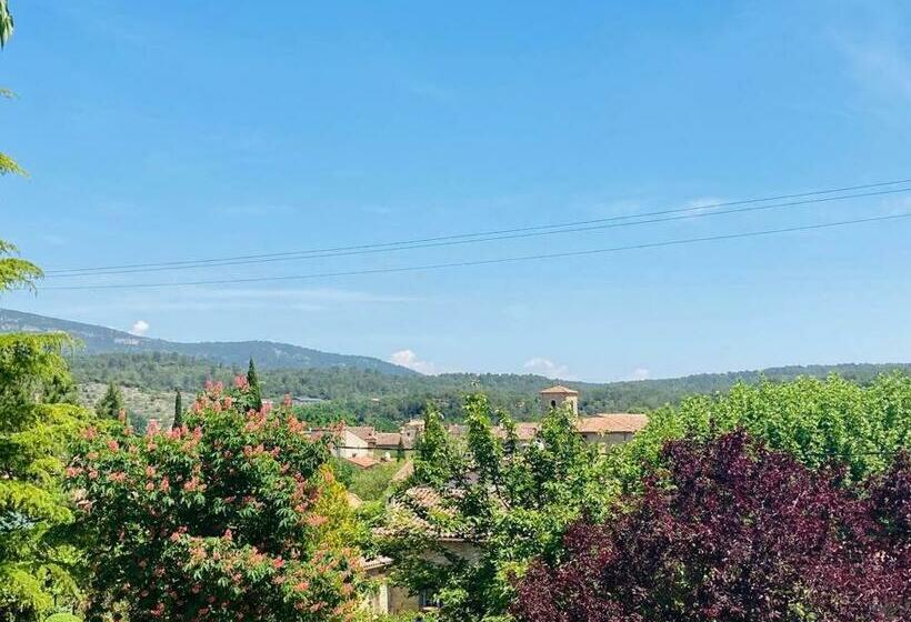 Charmante Petite Maison De Village Au Centre