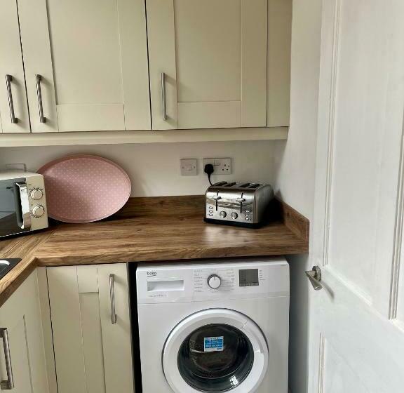 Derwent Dale View, Consett   3 Bed House, Sleeps 6