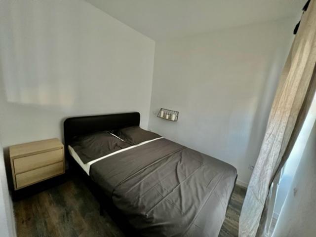 L Industriel Parking 80m Des Arènes