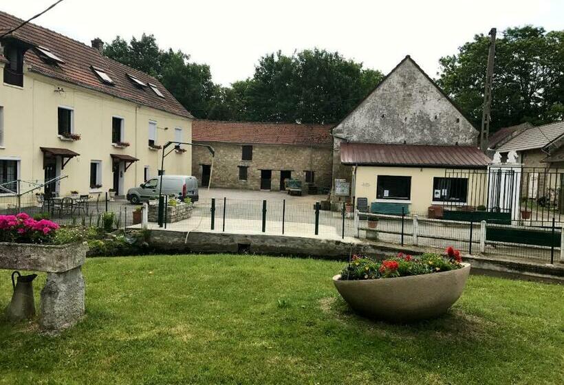Maison Spacieuse A Viarmes Avec Grand Jardin Et Climatisation