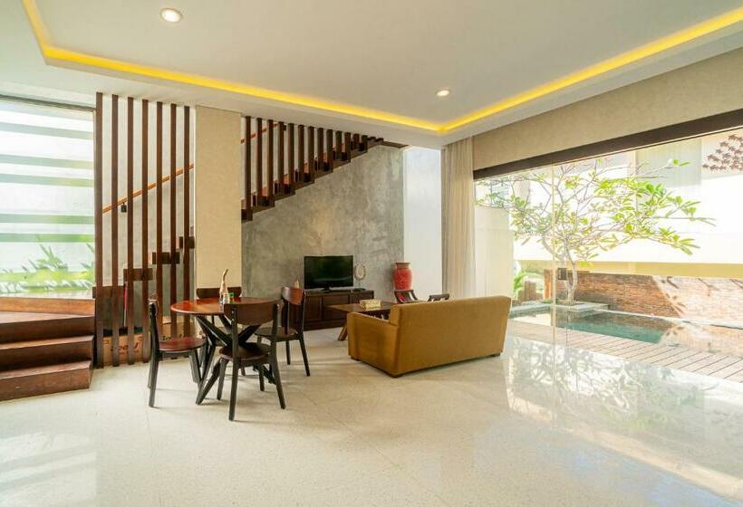Miracle Villa