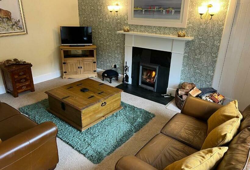 Rosemount Cottage Two   Highland Cottage