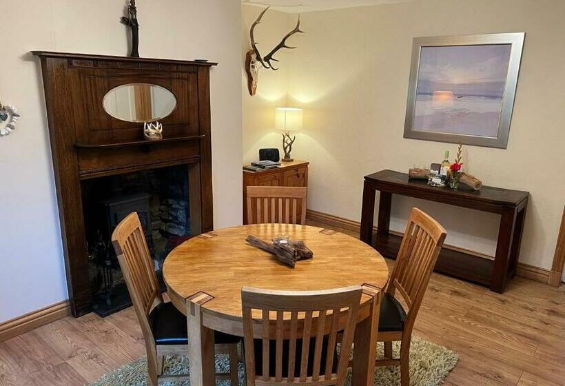 Rosemount Cottage Two   Highland Cottage