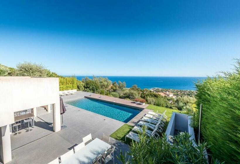 Vue Panoramique Sur La Baie De St Tropez