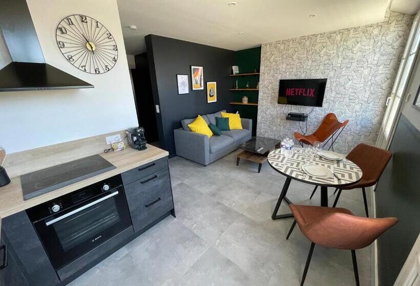 Zosca Yourhosthelper