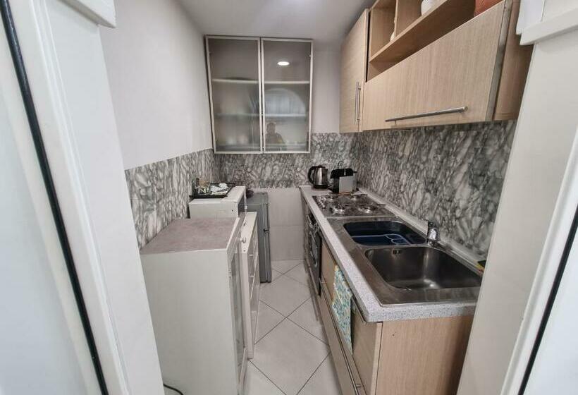 Apartments In Pompeii Ruins With Garage