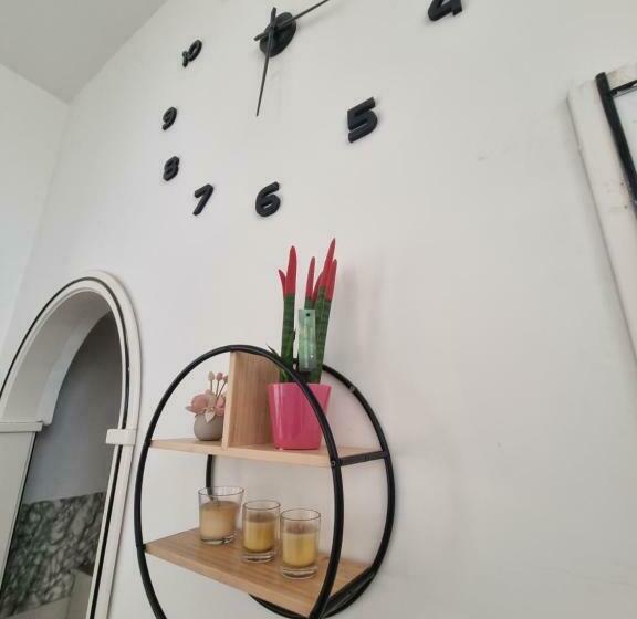 Apartments In Pompeii Ruins With Garage