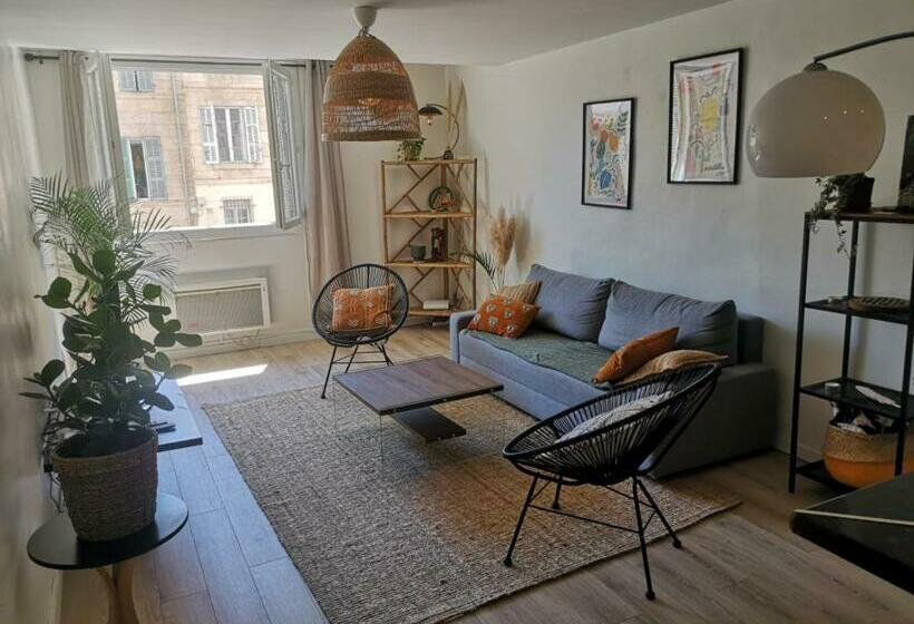 Appartement T2 De 55m² Idéalement Situé Marseille