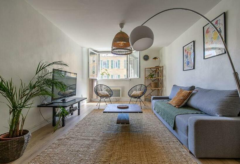 Appartement T2 De 55m² Idéalement Situé Marseille