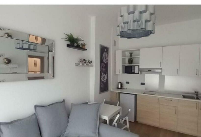 Beautiful Apartment In Abano For 4 5 People