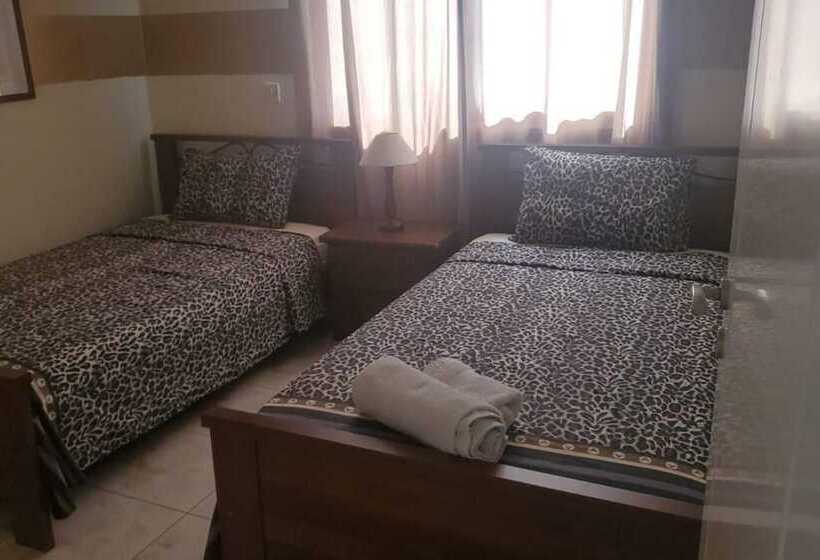 Beautiful Apartment With Pool In Paphos, Cyprus