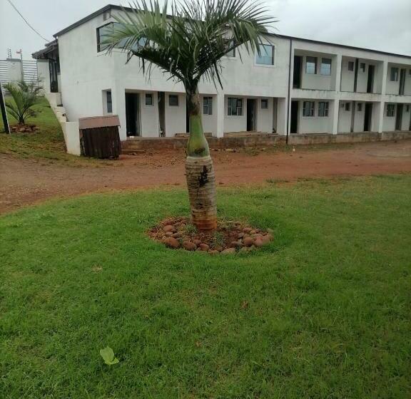 Bf Dlamini Guesthouse