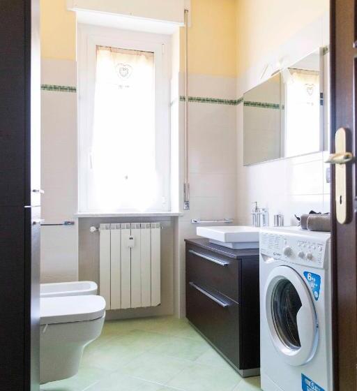 Blue Lake Arona   Cozy Apartment In City Center