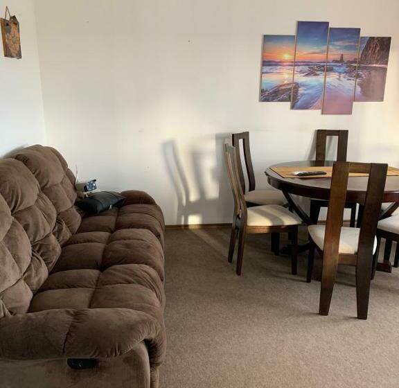 Casa Amoblada, 2 Dormitorios, Cercano A Aereopuerto