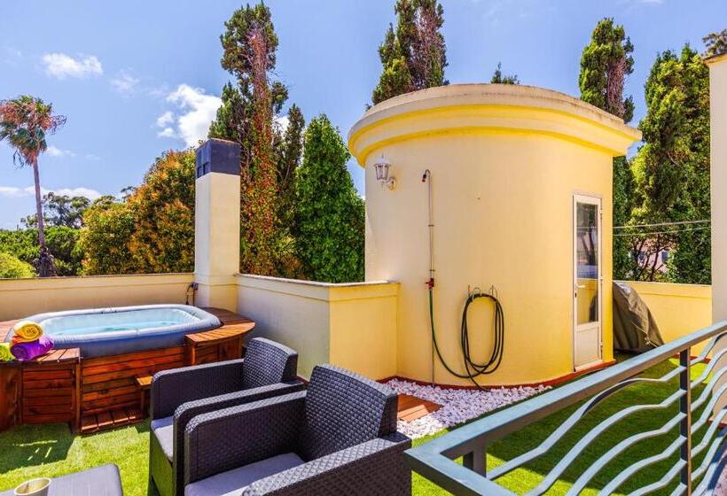 Jacuzzi, Garden, Pool & Barbecue Beach House, 15mn From Lisbon Center